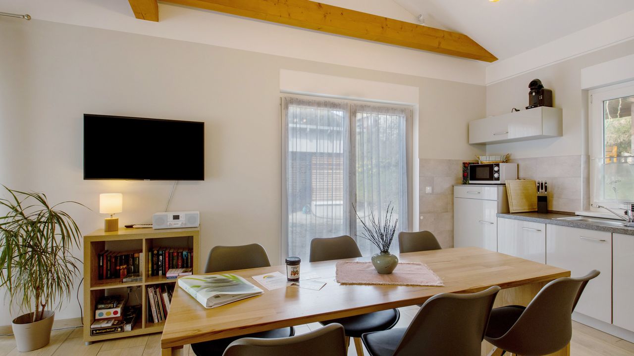 Photo, INSIDE, OUTSIDE Photo, INSIDE, OUTSIDE